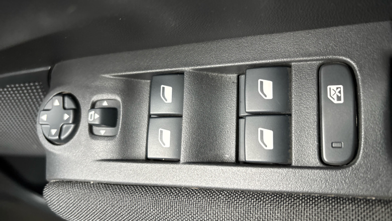 Citroen C3 Aircross 1.2 PureTech 110 Shine Plus 5dr Petrol Hatchback